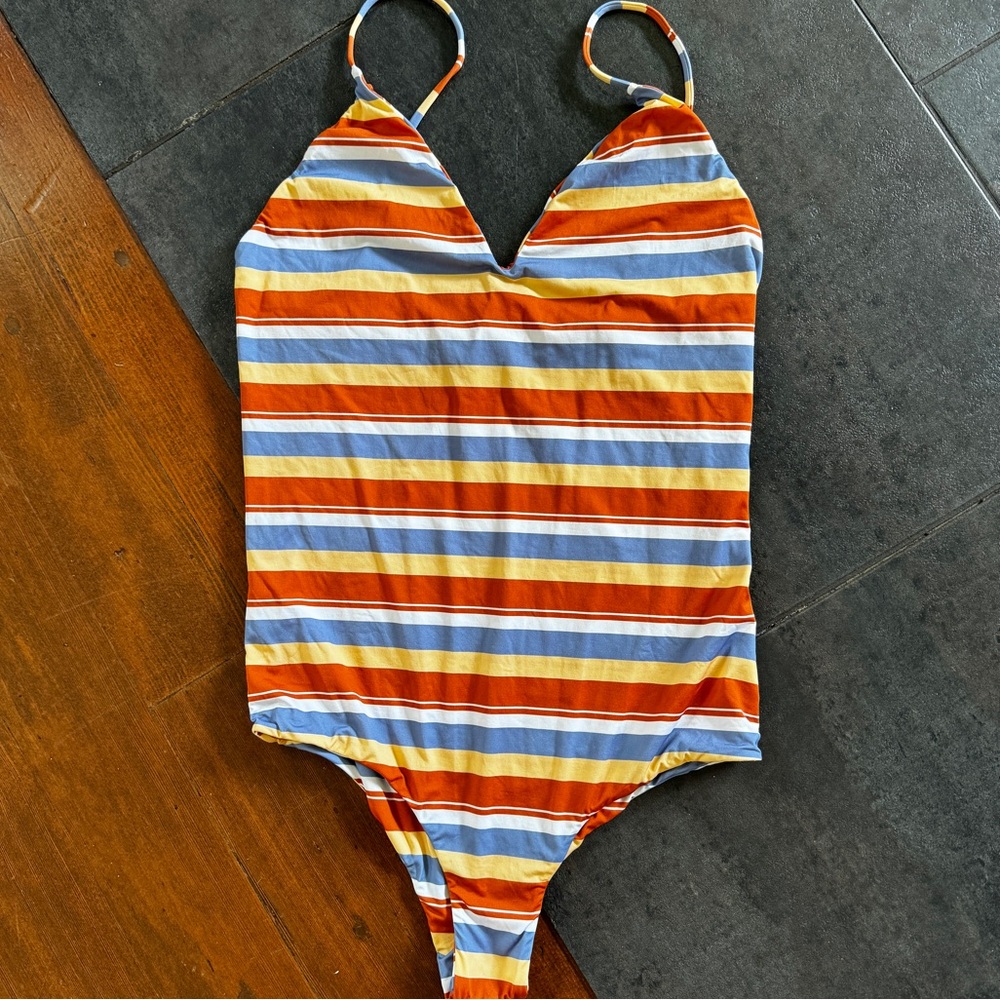 MAI everyday body suit size L